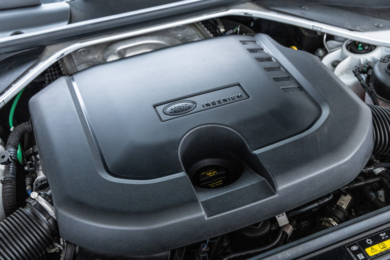 レンジローバースポーツ ダイナミックHSE 3.0L D300 4WD