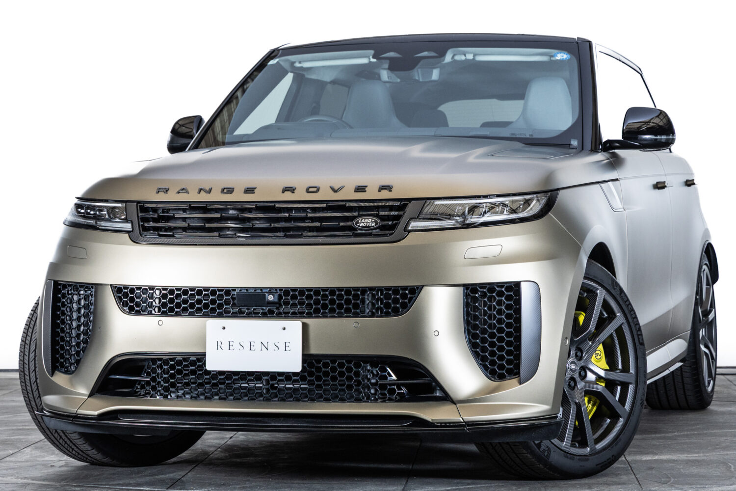 レンジローバースポーツ SVエディションワン 4.4L P635 4WD