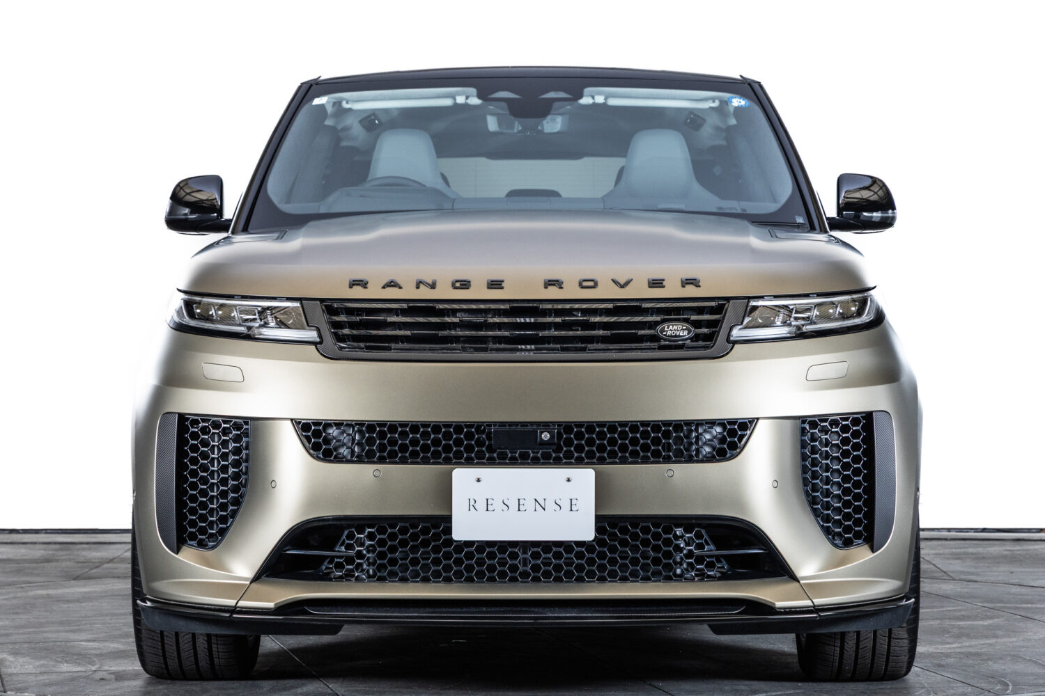 レンジローバースポーツ SVエディションワン 4.4L P635 4WD