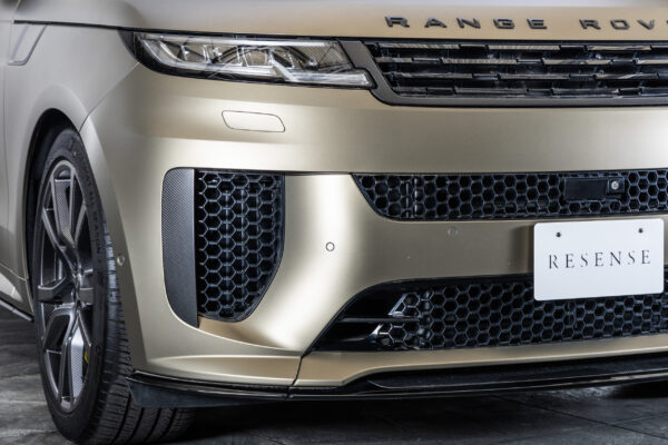 レンジローバースポーツ SVエディションワン 4.4L P635 4WD