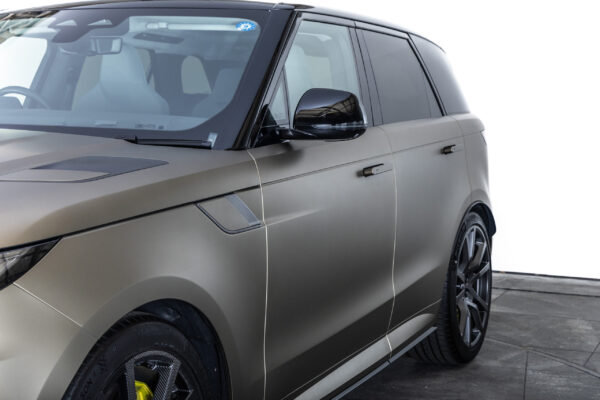 レンジローバースポーツ SVエディションワン 4.4L P635 4WD