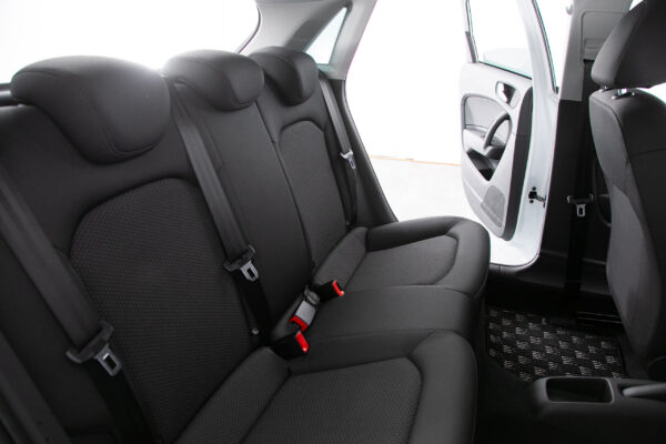 A1スポーツバック 1.0TFSI
