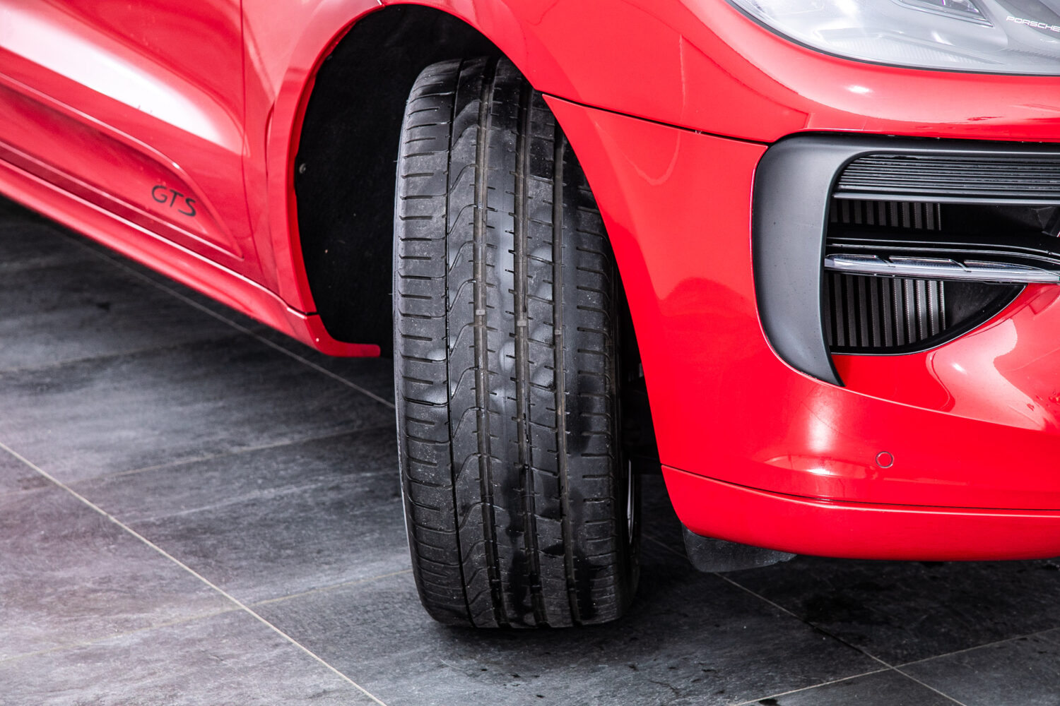 マカン GTS PDK 4WD