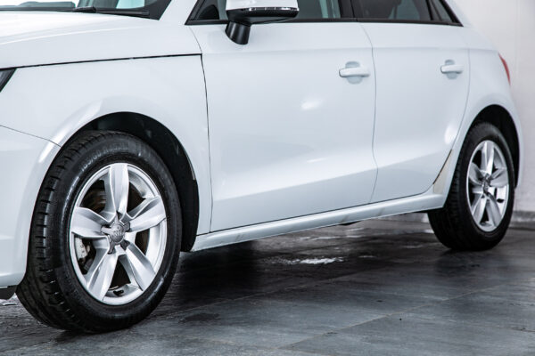 A1スポーツバック 1.0TFSI
