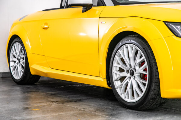 TTロードスター 2.0 TFSI クワトロ SラインPKG 4WD