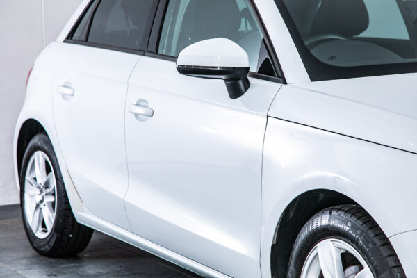 A1スポーツバック 1.0TFSI