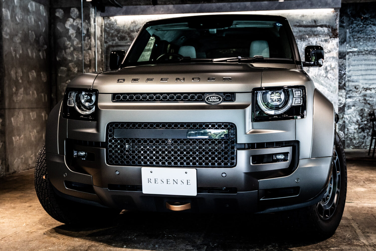 ディフェンダー110オクタ エディション ワン 4.4L P635 4WD