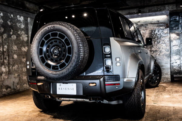 ディフェンダー110オクタ エディション ワン 4.4L P635 4WD