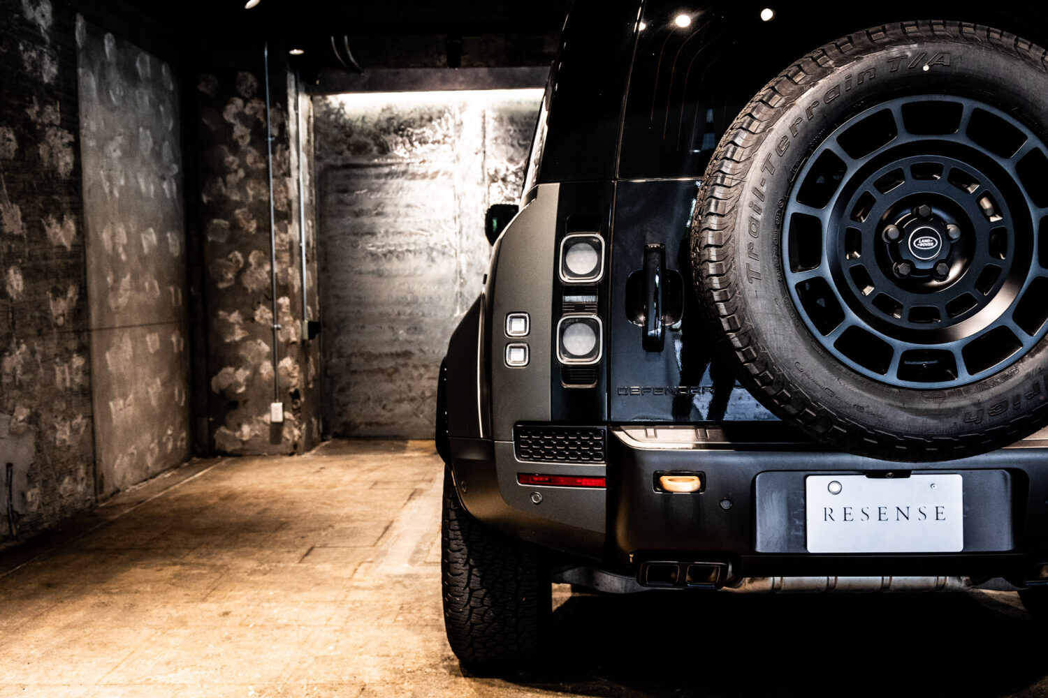 ディフェンダー110オクタ エディション ワン 4.4L P635 4WD