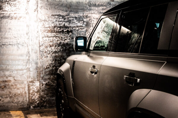 ディフェンダー110オクタ エディション ワン 4.4L P635 4WD