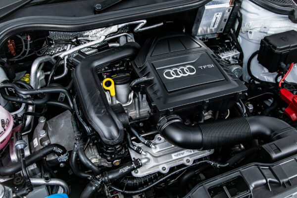 A1スポーツバック 1.0TFSI