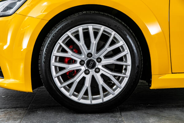 TTロードスター 2.0 TFSI クワトロ SラインPKG 4WD