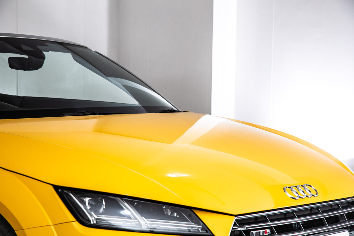 TTロードスター 2.0 TFSI クワトロ SラインPKG 4WD