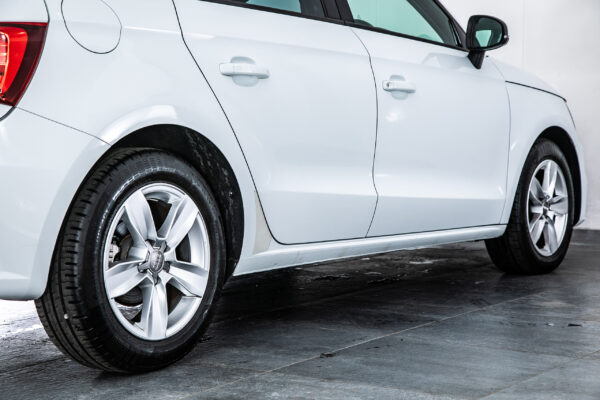 A1スポーツバック 1.0TFSI