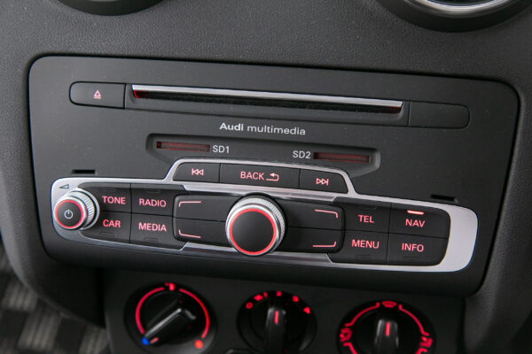 A1スポーツバック 1.0TFSI