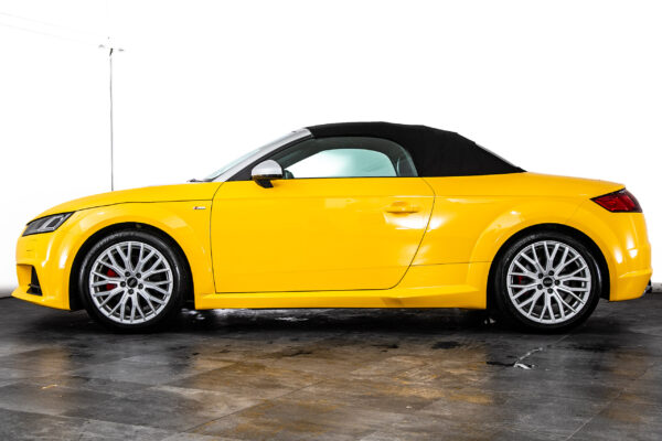 TTロードスター 2.0 TFSI クワトロ SラインPKG 4WD