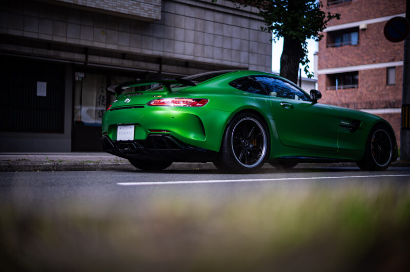 メルセデスAMG・GT R(2017)その速さを色にしたクルマ