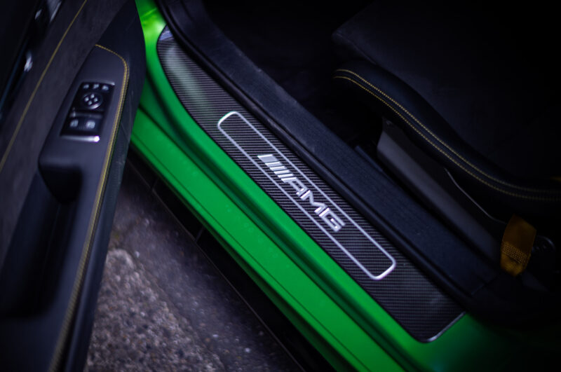 メルセデスAMG・GT R(2017)その速さを色にしたクルマ