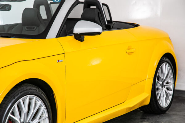 TTロードスター 2.0 TFSI クワトロ SラインPKG 4WD