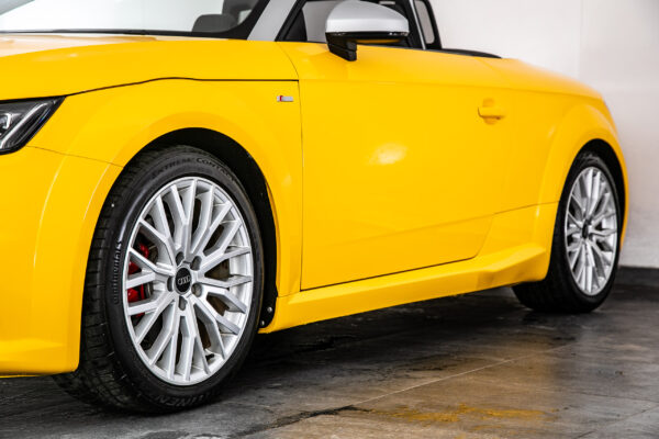 TTロードスター 2.0 TFSI クワトロ SラインPKG 4WD