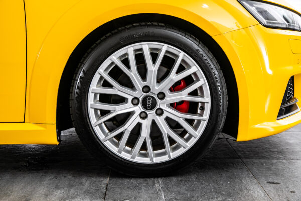 TTロードスター 2.0 TFSI クワトロ SラインPKG 4WD