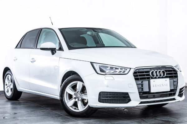 A1スポーツバック 1.0TFSI