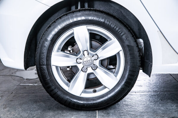 A1スポーツバック 1.0TFSI