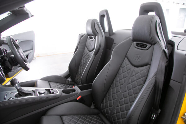 TTロードスター 2.0 TFSI クワトロ SラインPKG 4WD