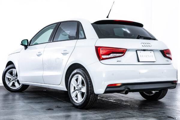 A1スポーツバック 1.0TFSI