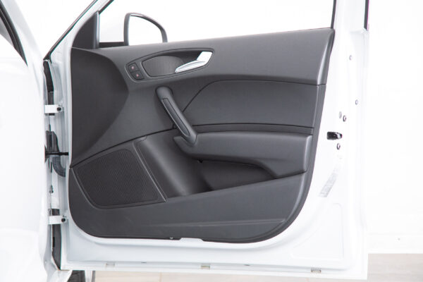 A1スポーツバック 1.0TFSI