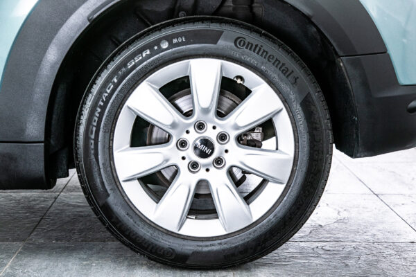 ミニクーパーＤ クロスオーバー ALL4