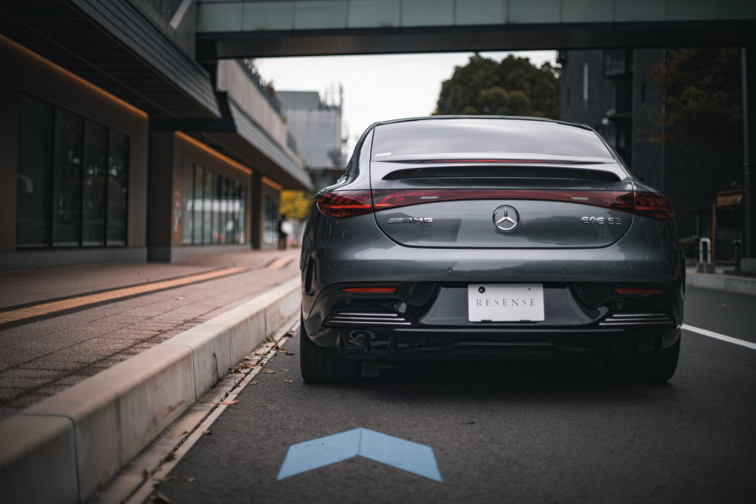 メルセデスAMG・EQE53(2023)未来のセダン、未来のAMG