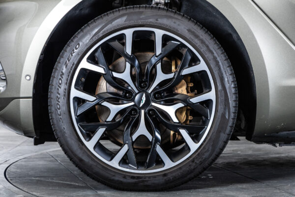 DBX 4.0 4WD