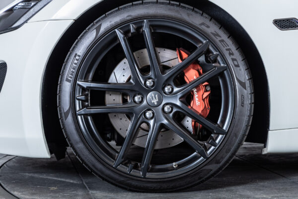 グラントゥーリズモ スポーツMC Autoシフト左H