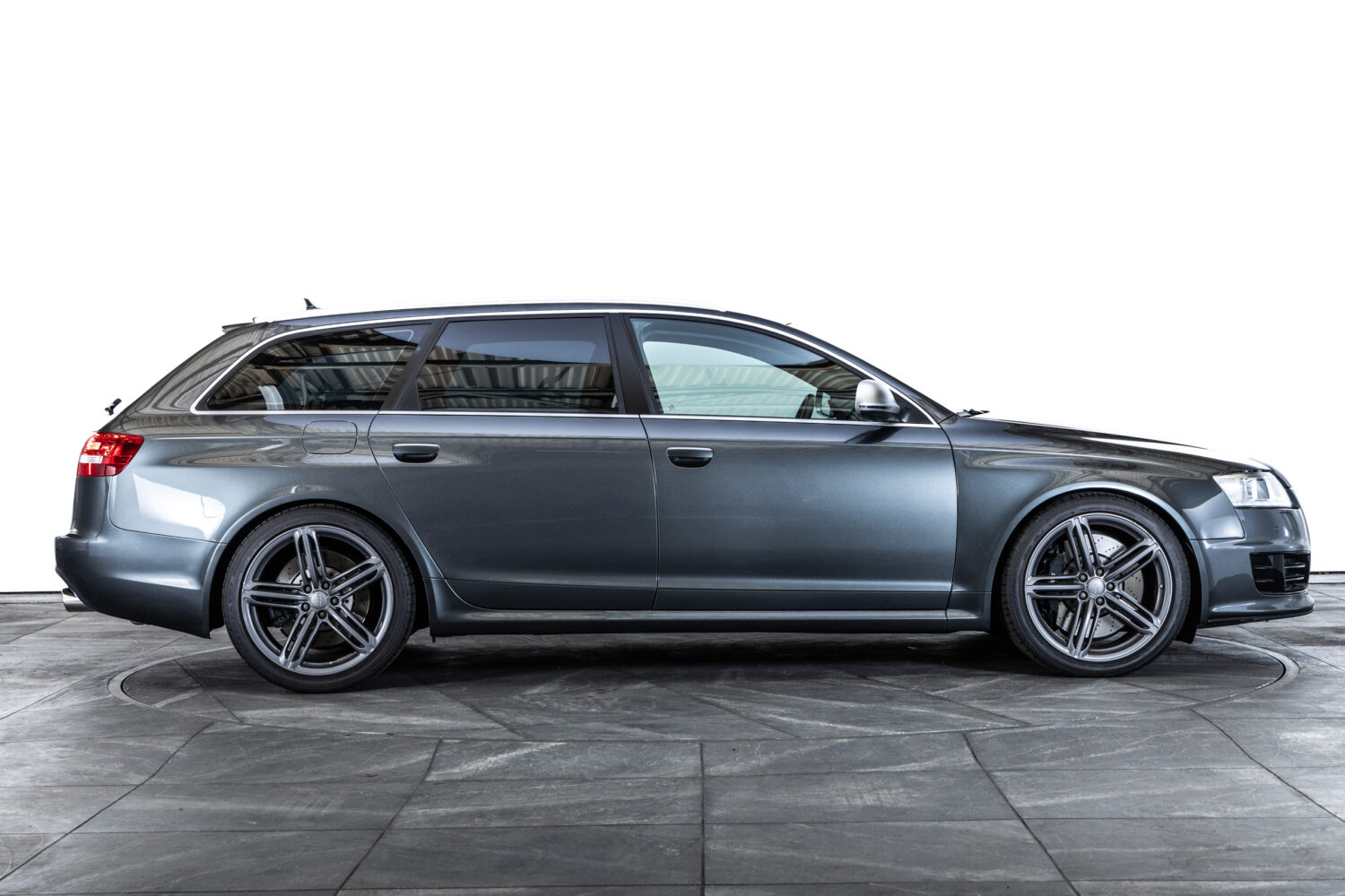 RS6アバント 4WD 左H