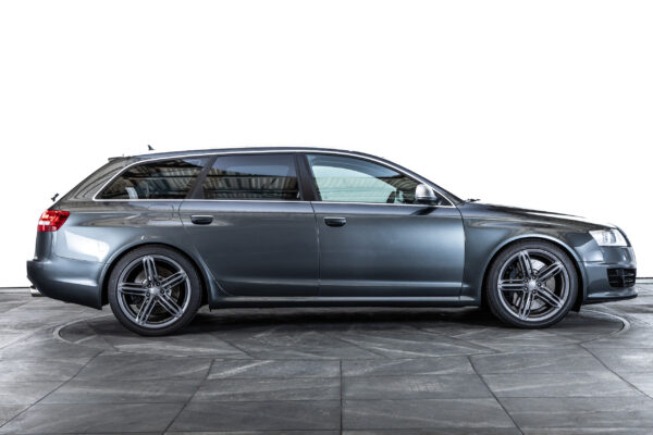 RS6アバント 4WD 左H