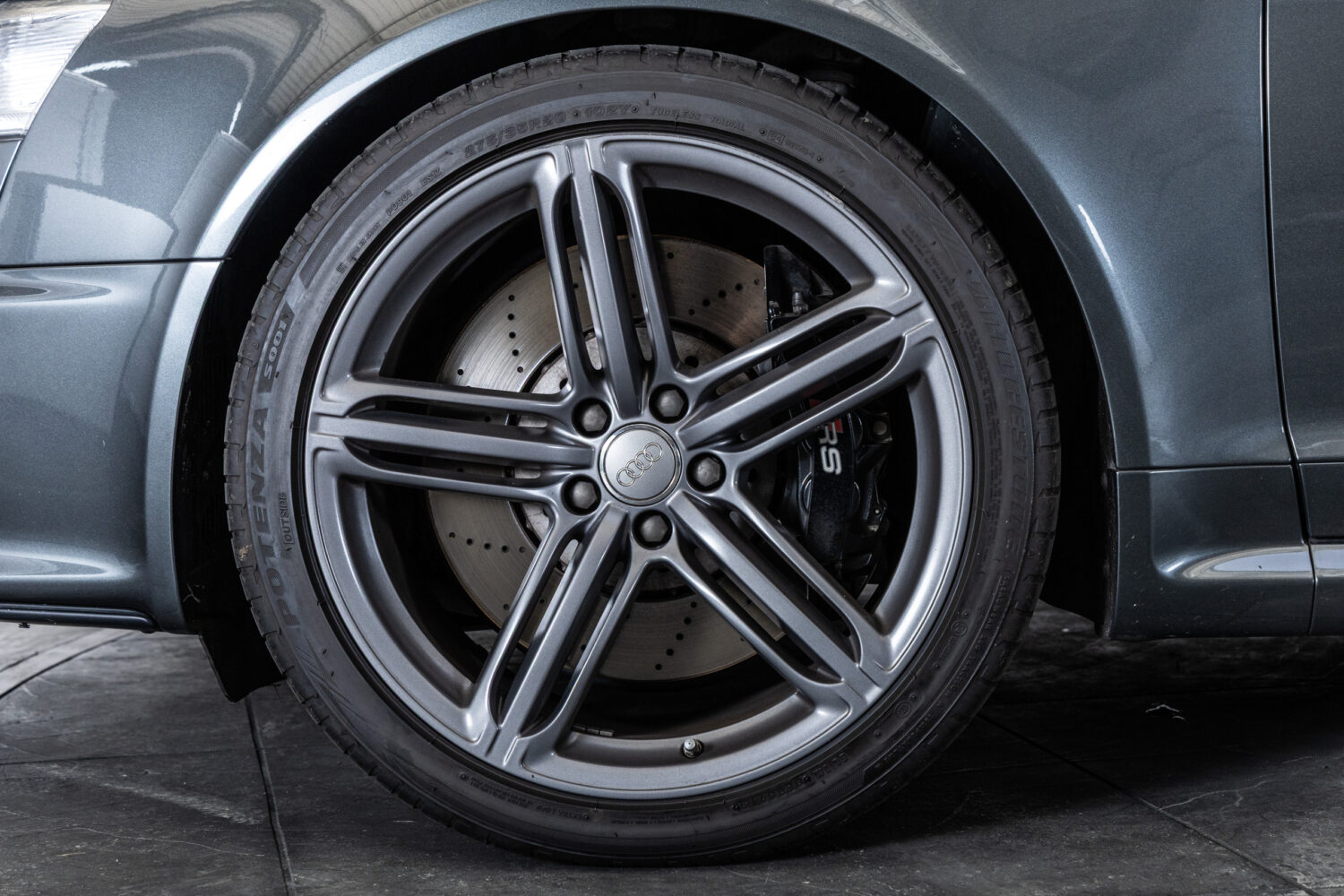 RS6アバント 4WD 左H