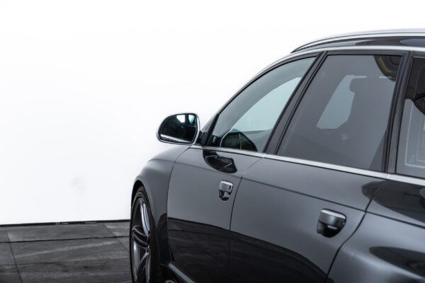 RS6アバント 4WD 左H