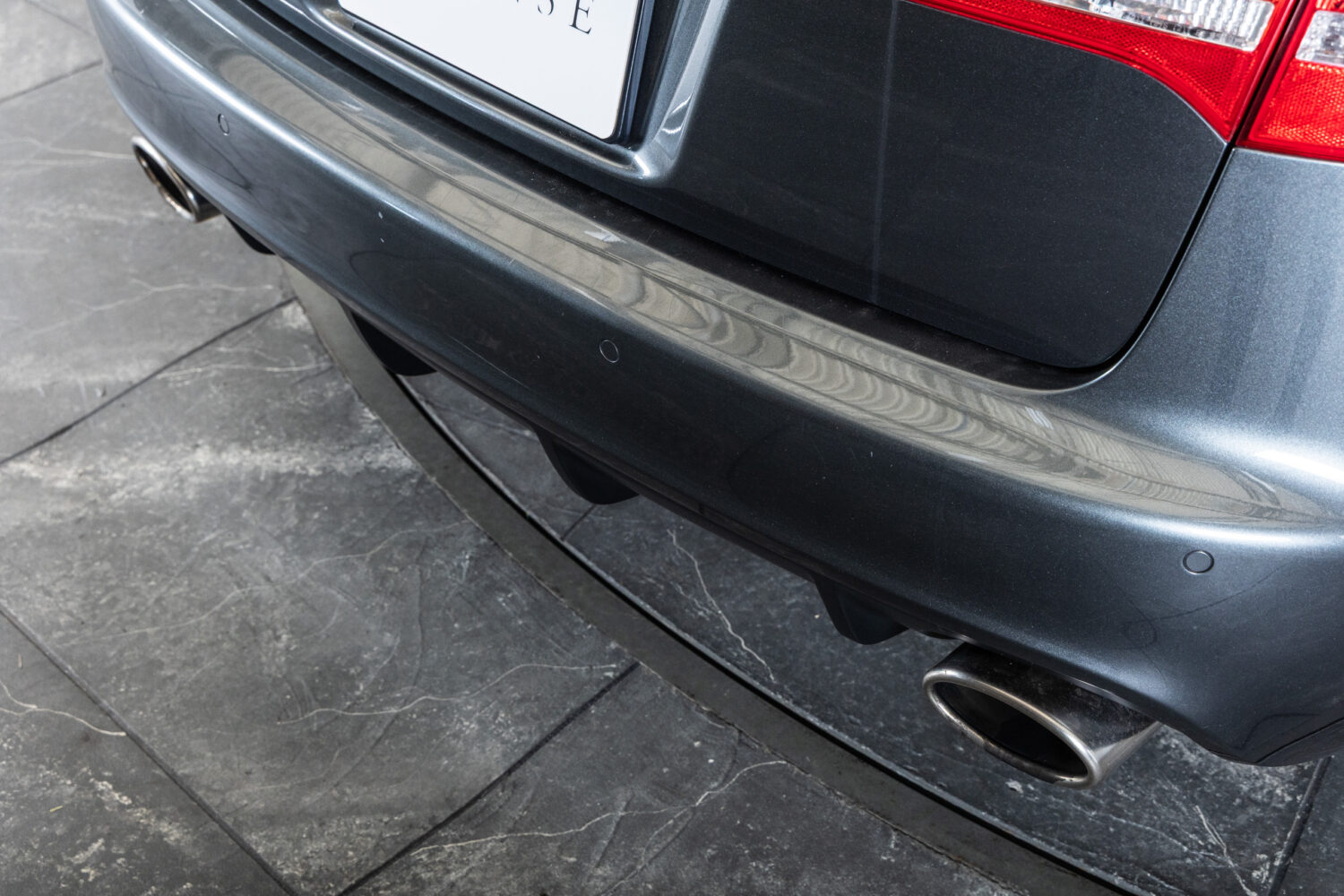 RS6アバント 4WD 左H