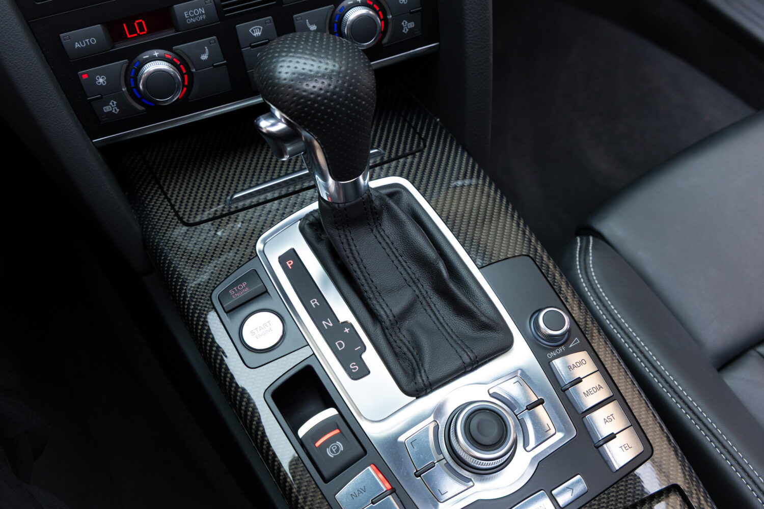 RS6アバント 4WD 左H