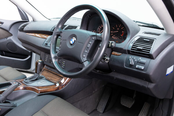 X5 3.0i 4WD