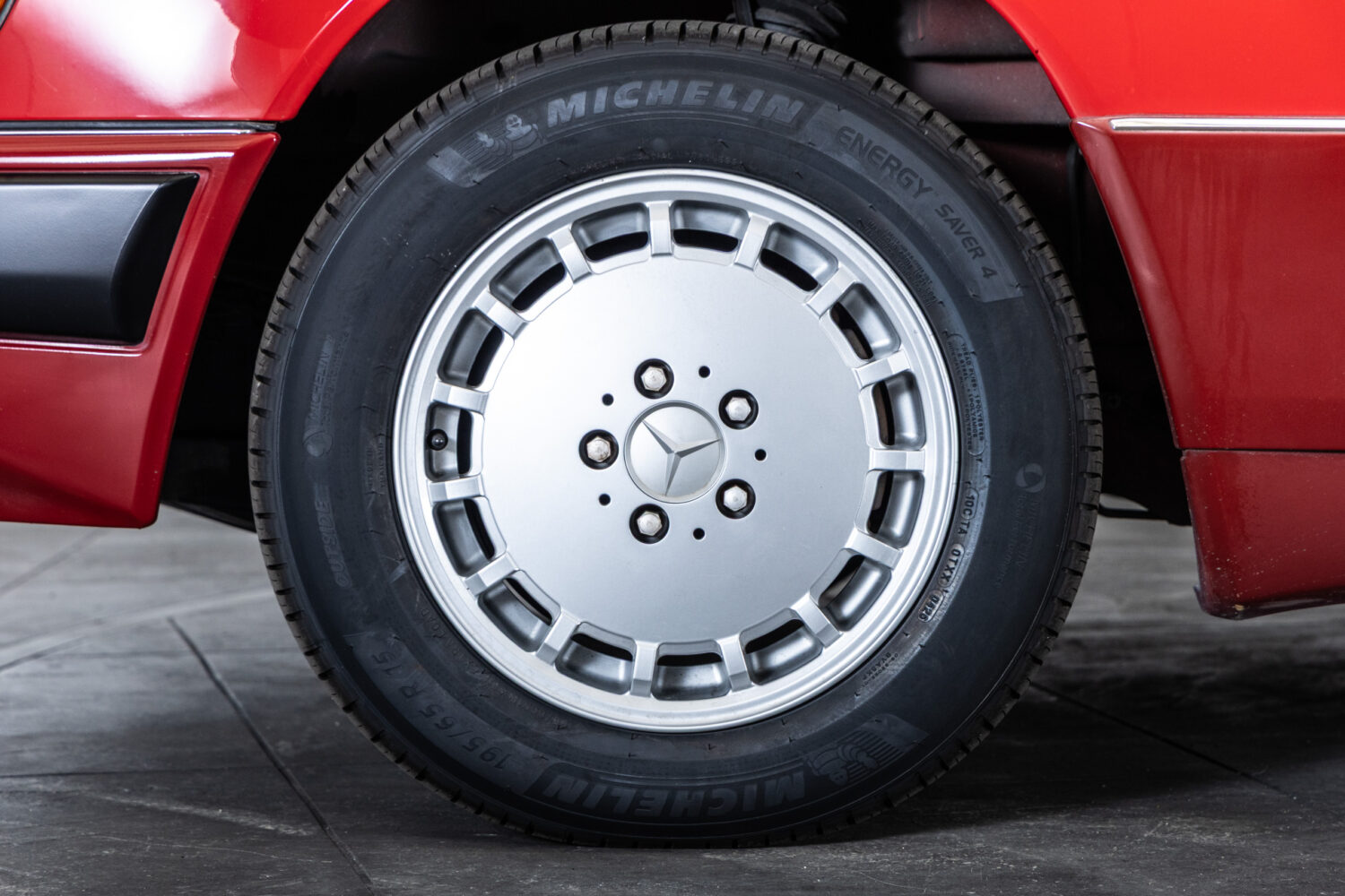 ミディアムクラスワゴン 300TE 左H