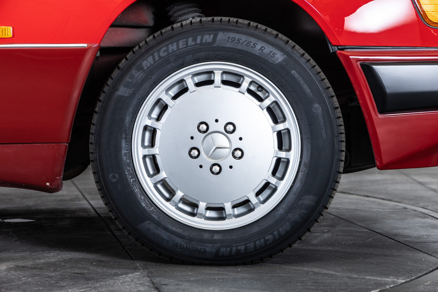 ミディアムクラスワゴン 300TE 左H