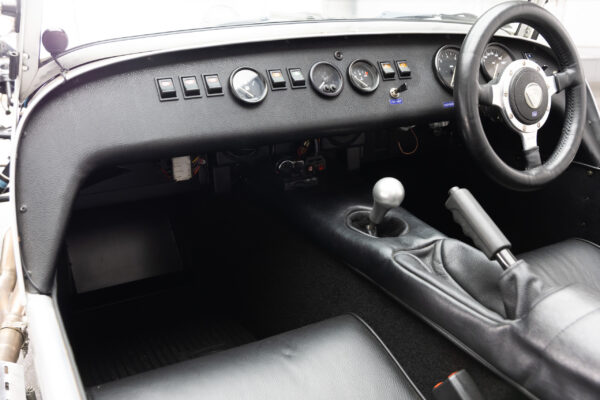 セブン1.6 5MT