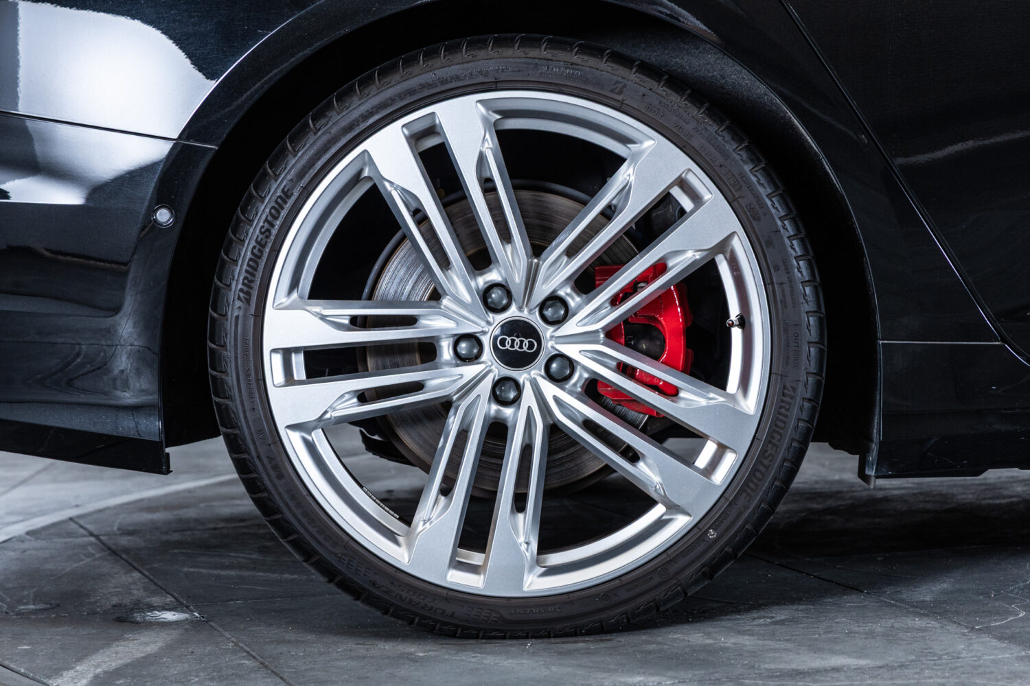 S6 アバント4WD