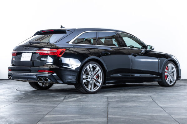 S6 アバント4WD