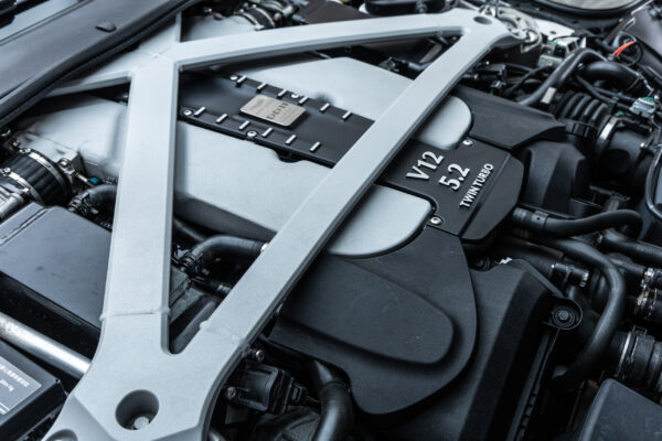 DB11 5.2 V12