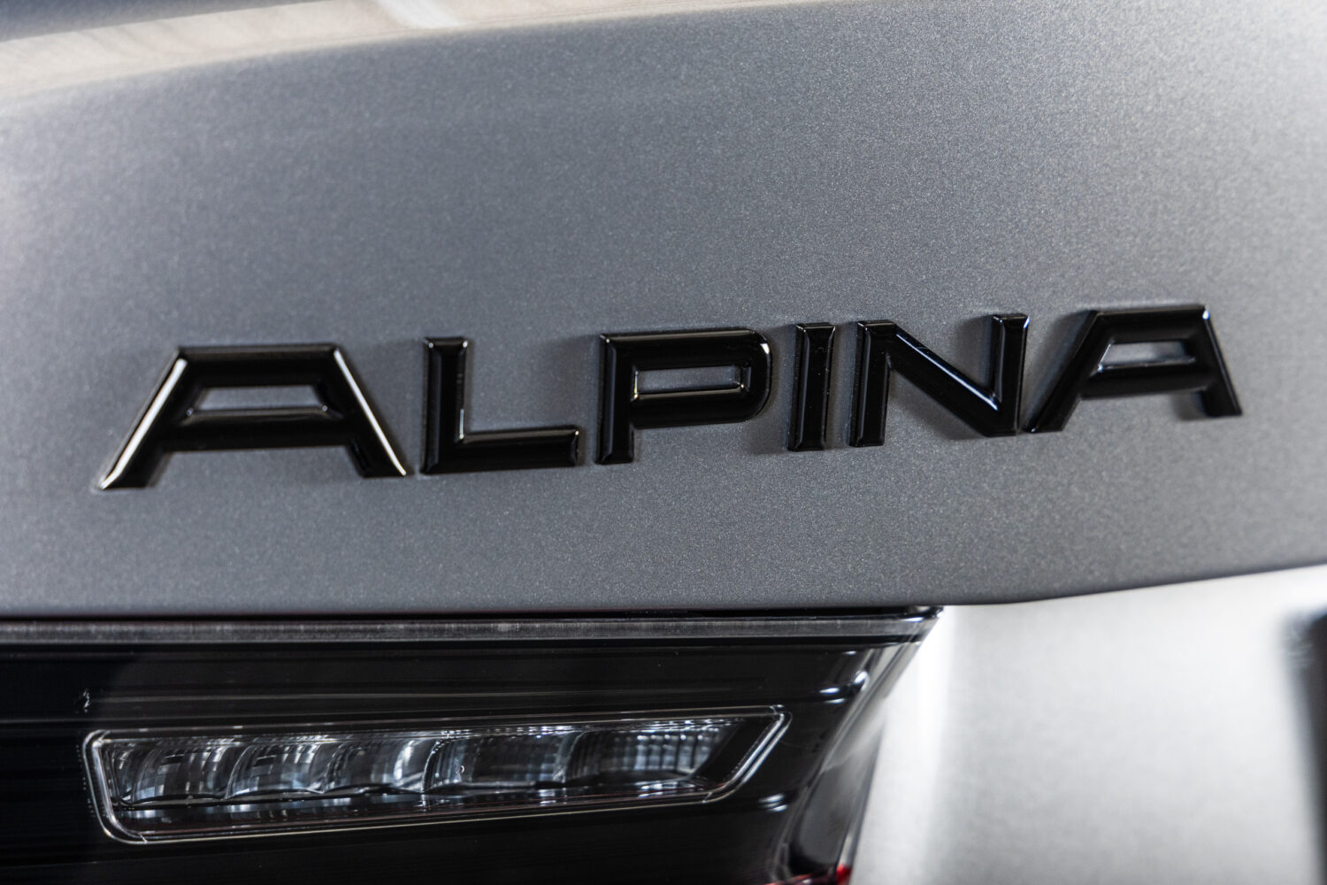 B3 リムジン アルラット 4WD 左H
