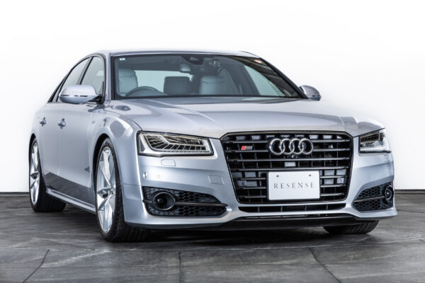 S8プラス 4WD