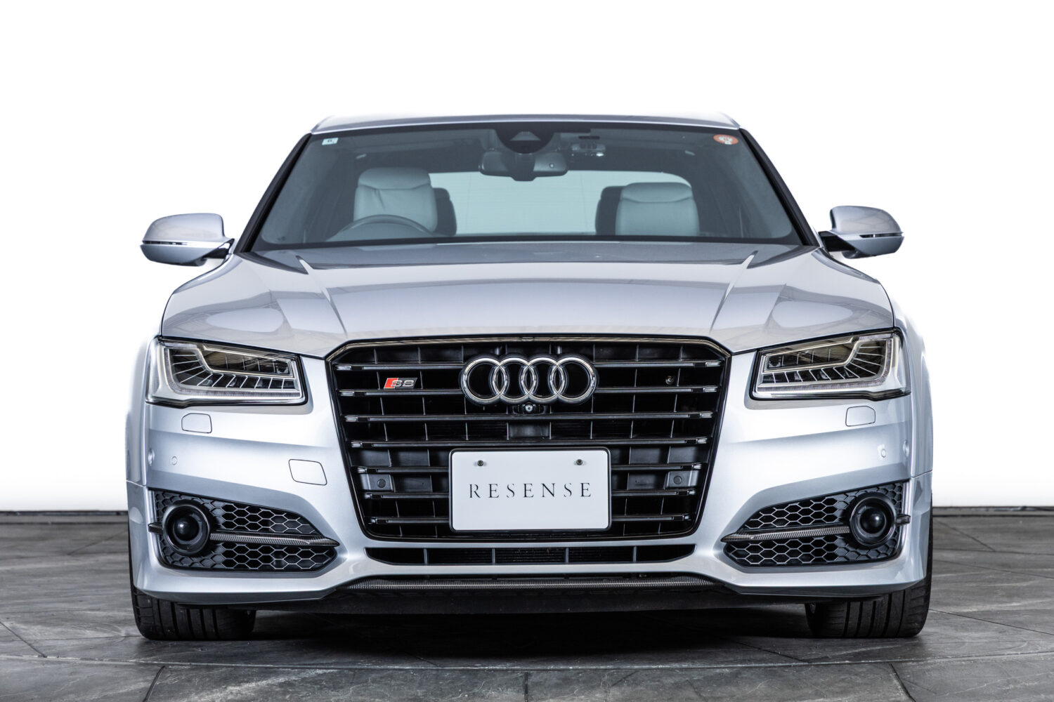 S8プラス 4WD